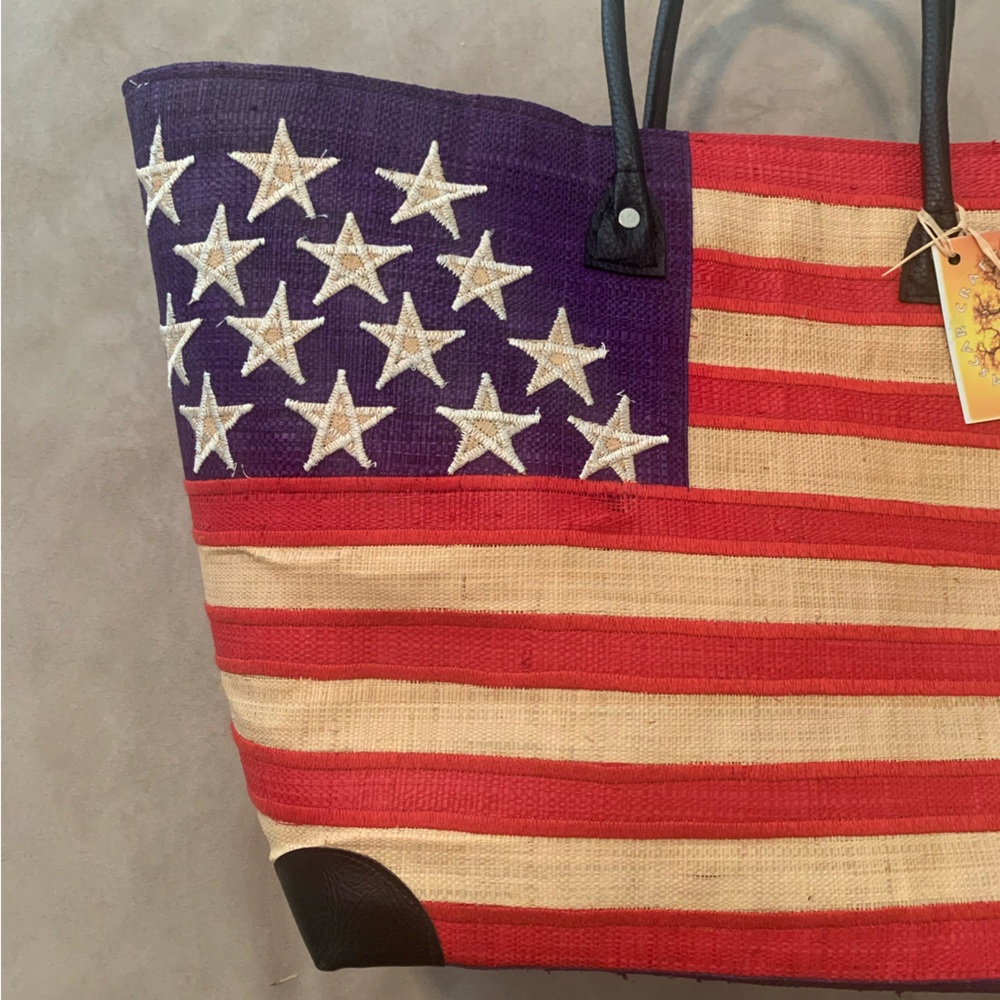 The Madagascar Craft Company American Flag Beach Tote - Picture 2 of 15